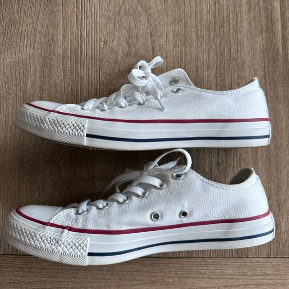 Converse Chuck Taylor All-Star Canvas Low-
Top Sneakers White Women's 9 - Picture 4 of 15